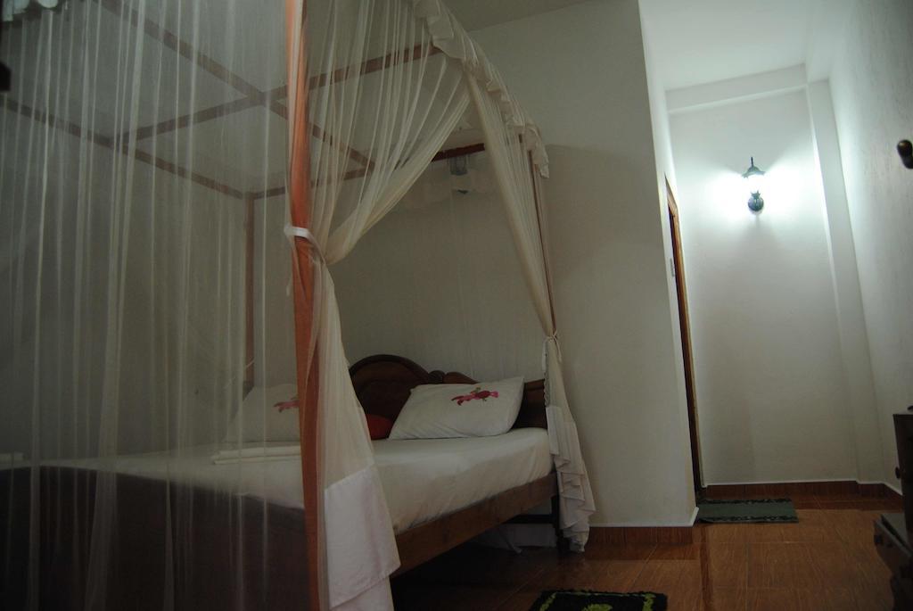 Kumara Guest House Unawatuna Pokoj fotografie